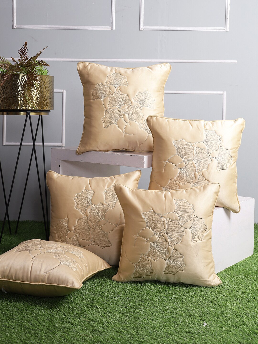 

ROMEE Set of 5 Floral Square Cushion Covers, Beige