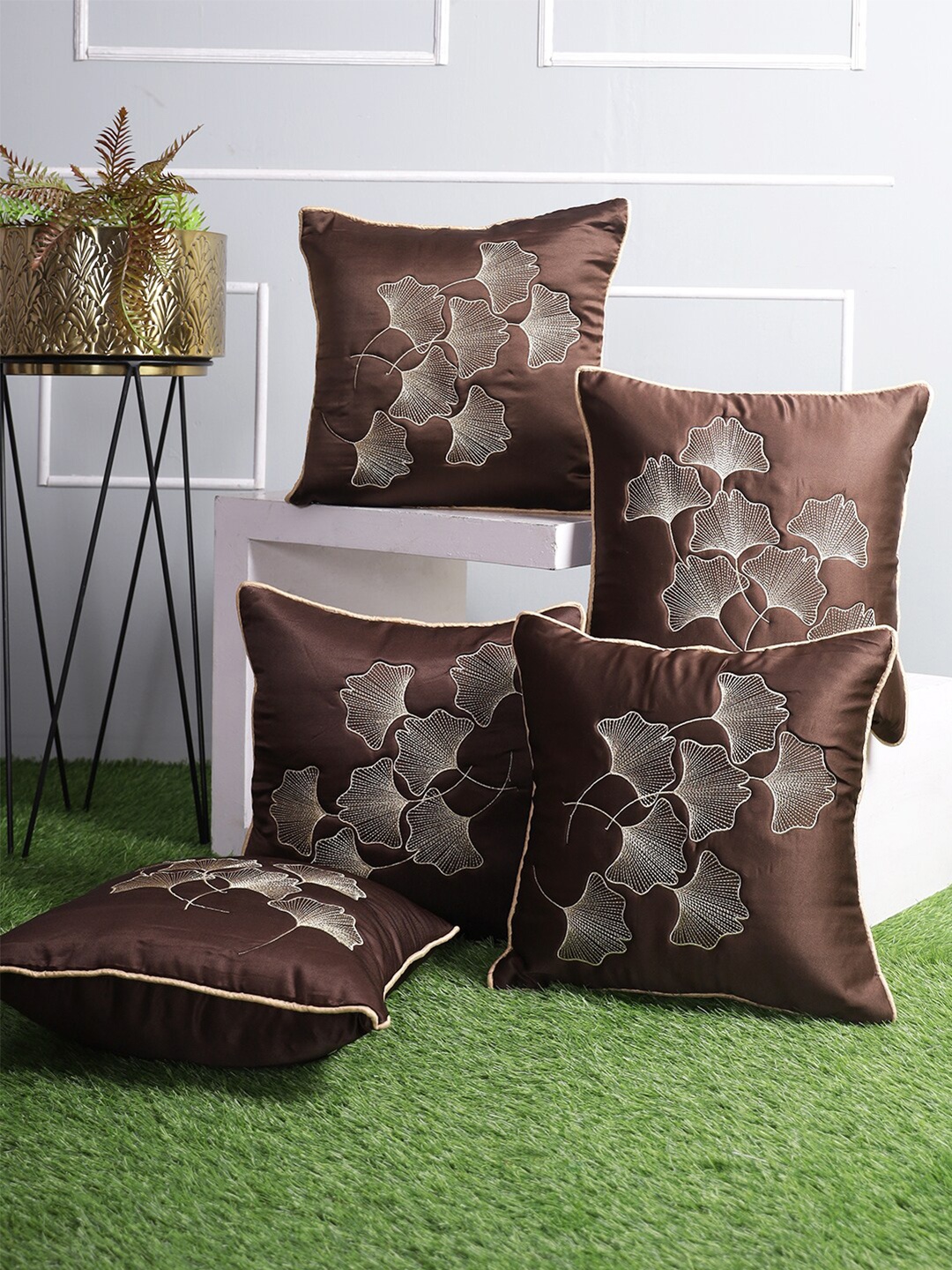 

ROMEE Set of 5 Floral Square Cushion Covers, Brown