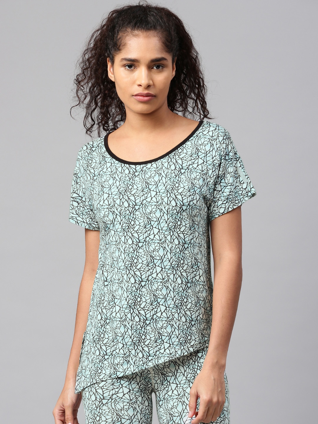 

HRX by Hrithik Roshan Women Blue & Black Printed Top