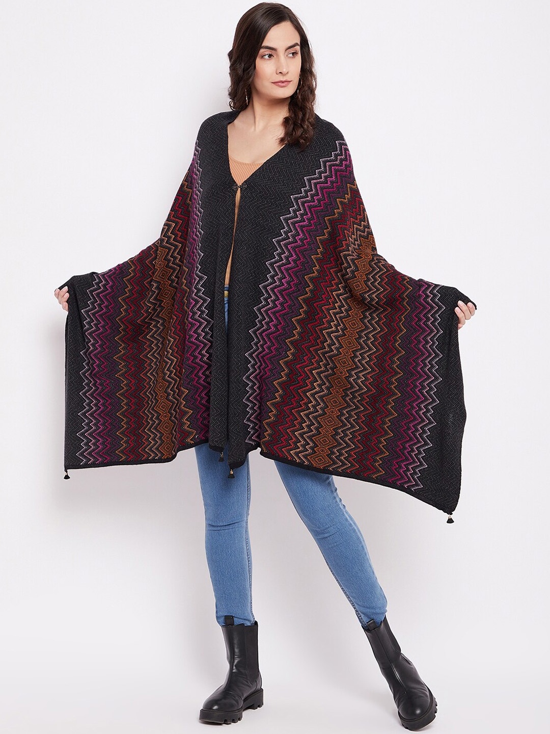

Knitstudio Women Black & Pink Geometric Knitted Shawl