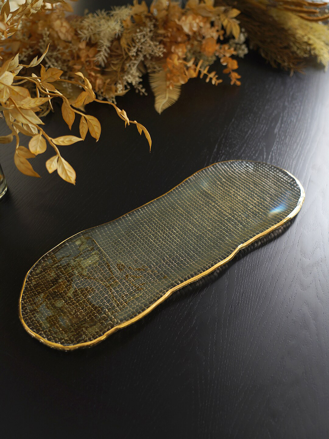 

Pure Home and Living Brown & Gold-Toned Printed Rectangular Glass Tray