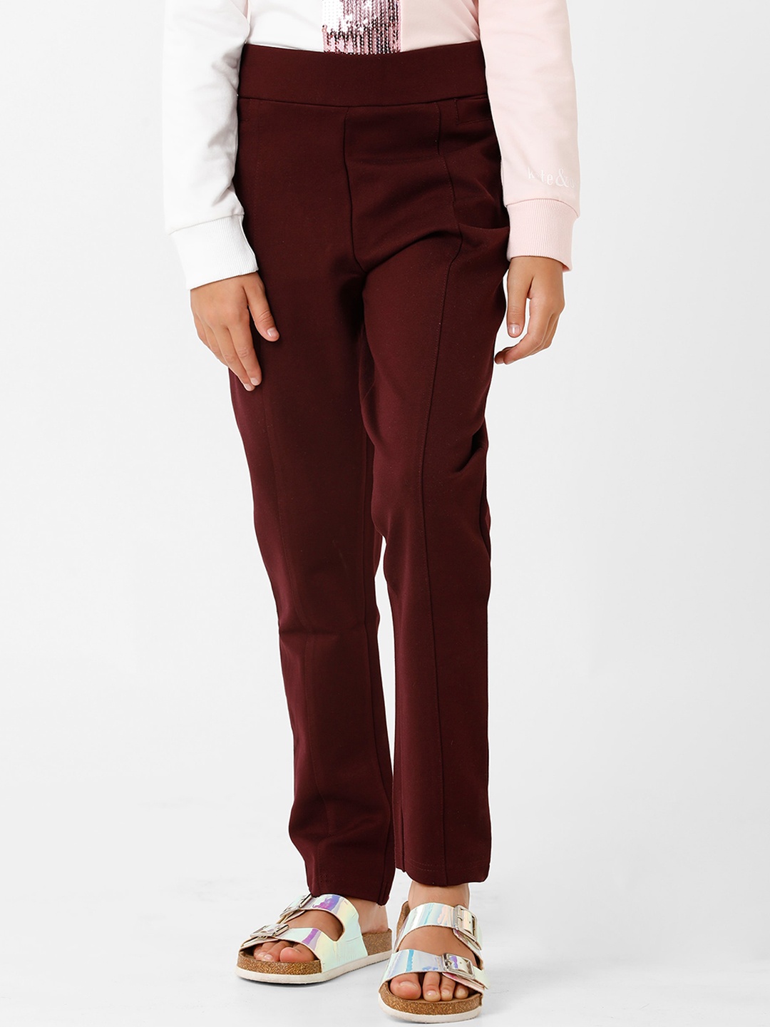 

KATE & OSCAR Girls Maroon Solid Trousers