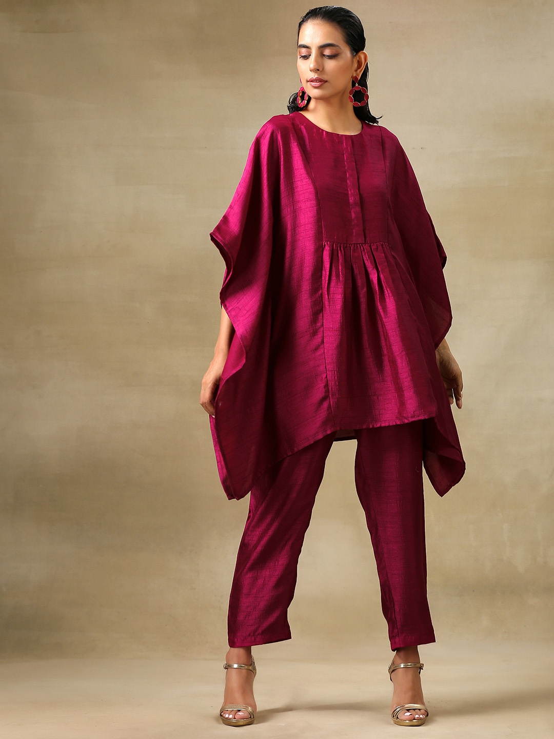 

trueBrowns Women Purple Textured Kaftan Co-Ords Set