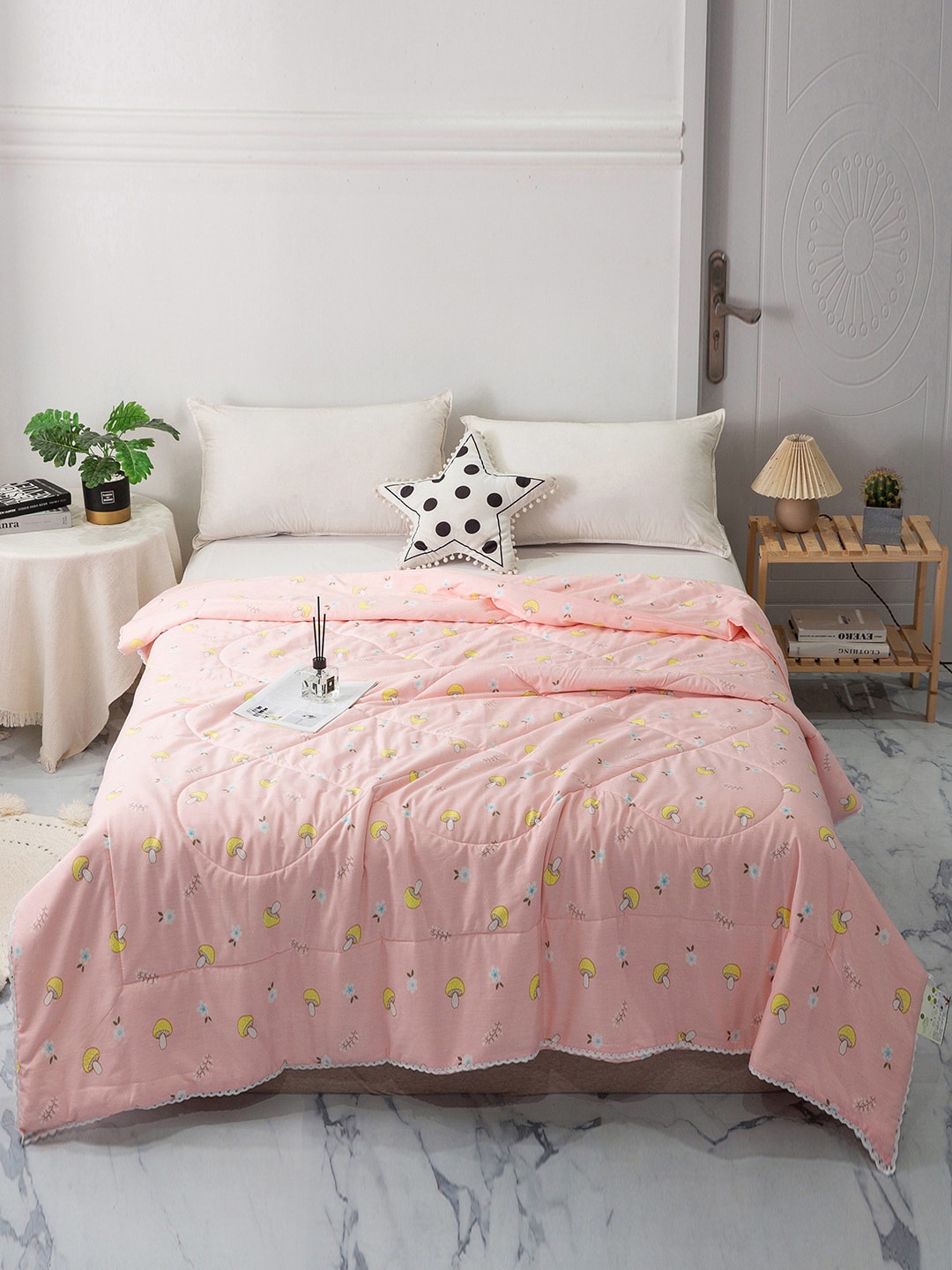

JC HOME Pure cotton Pink & Yellow Floral AC Room 300 GSM Single Bed Quilt