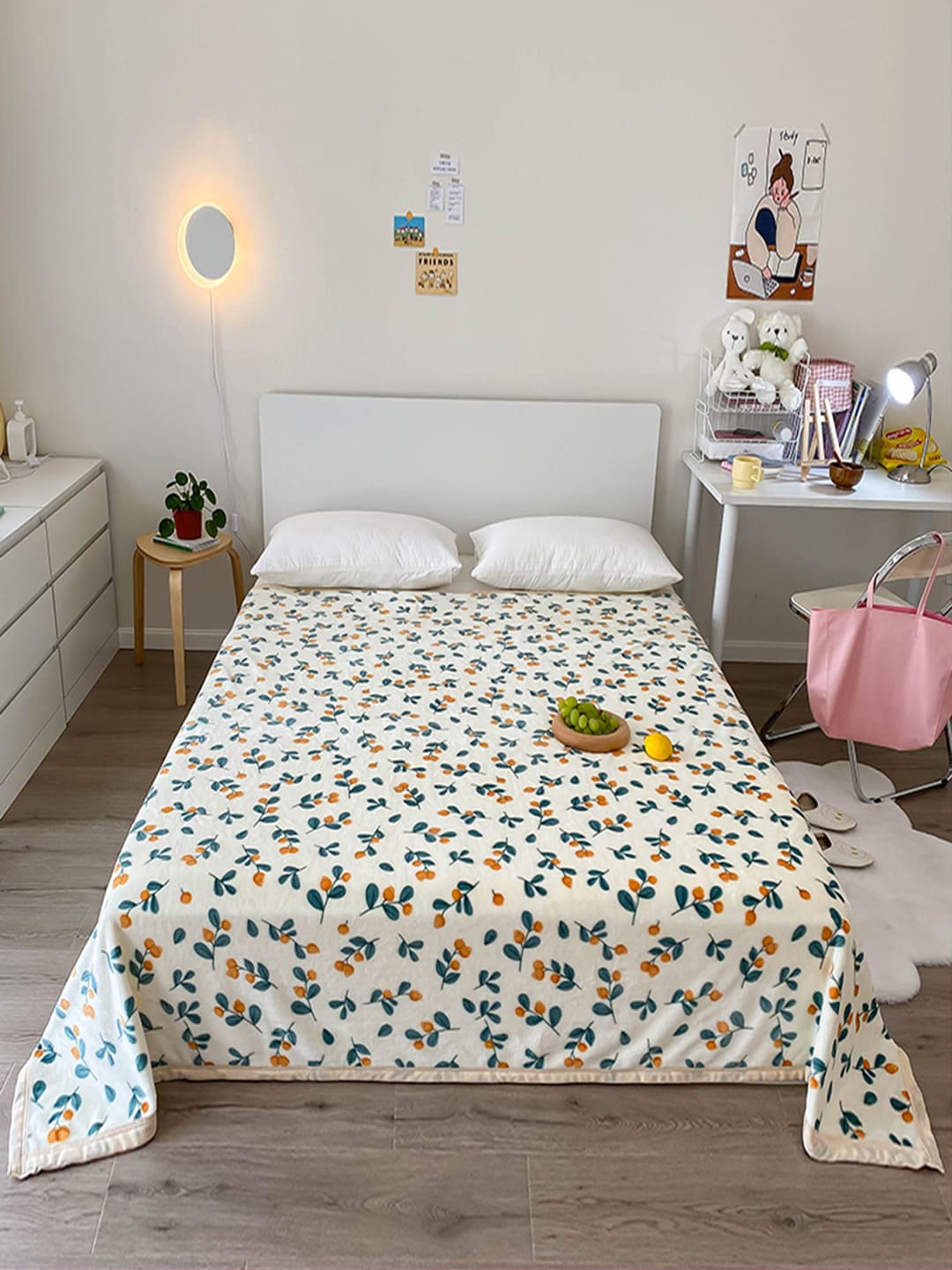 

JC Collection White & Blue Floral AC Room 350 GSM Double Bed Blanket