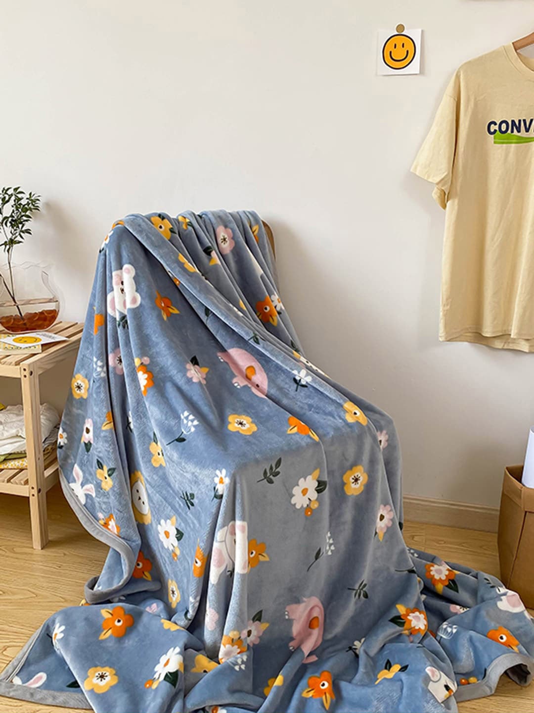 

JC HOME Blue Yellow Floral AC Room 350 GSM Single Bed Blanket