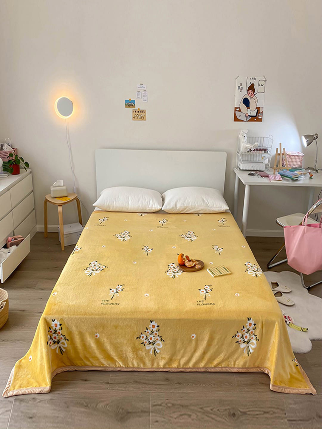 

JC HOME Yellow & Off White Floral AC Room 350 GSM Double Bed Blanket