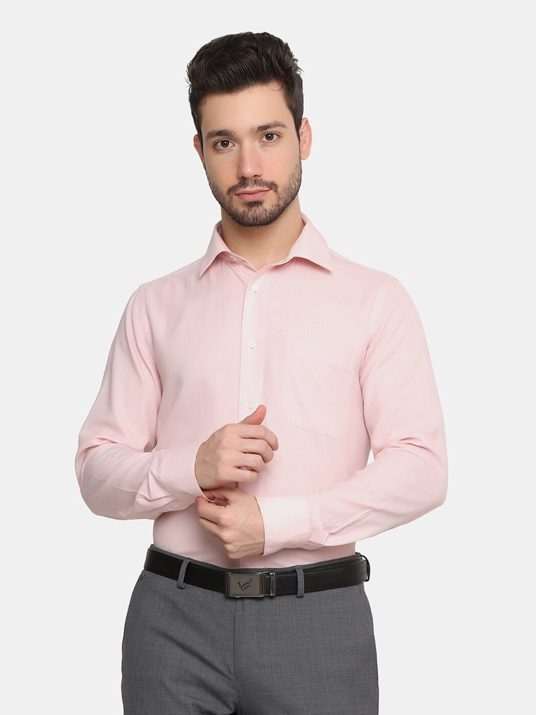 

Blackberrys Men Pink Solid Slim Fit Formal Shirt
