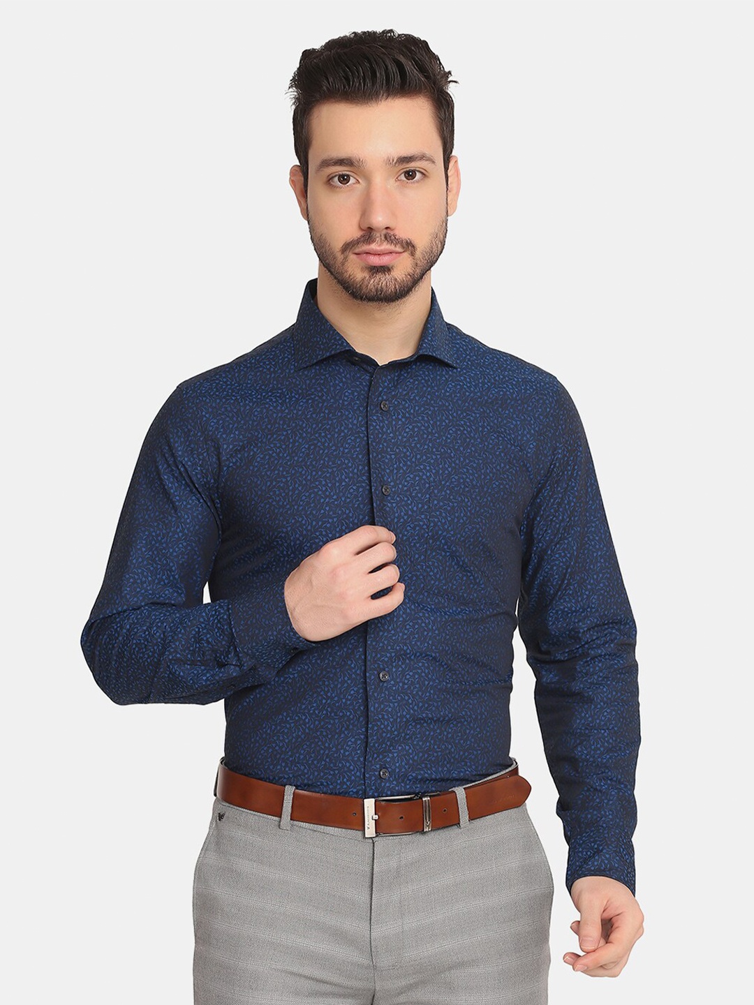 

Blackberrys Men Blue Slim Fit Printed Pure Cotton Formal Shirt