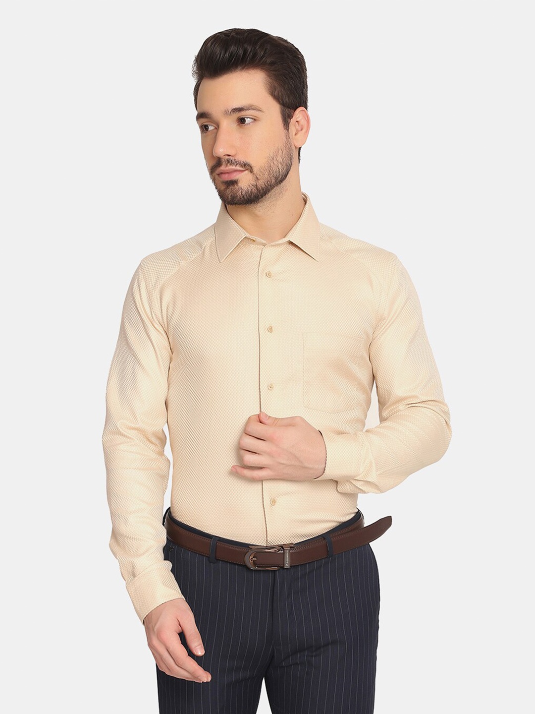 

Blackberrys Men Beige Self Design Slim Fit Pure Cotton Formal Shirt