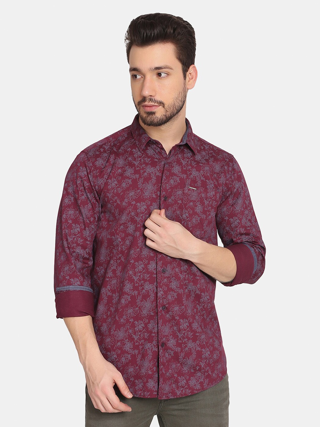 

Blackberrys Men Purple Slim Fit Floral Printed Pure Cotton Casual Shirt