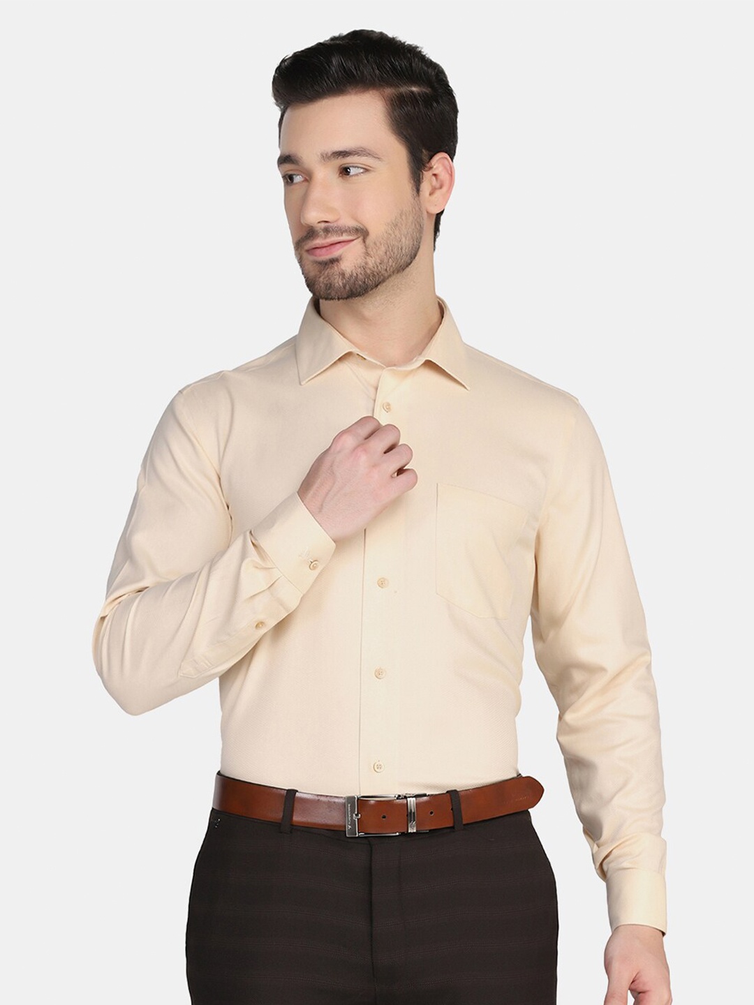 

Blackberrys Men Beige Slim Fit Pure Cotton Formal Shirt
