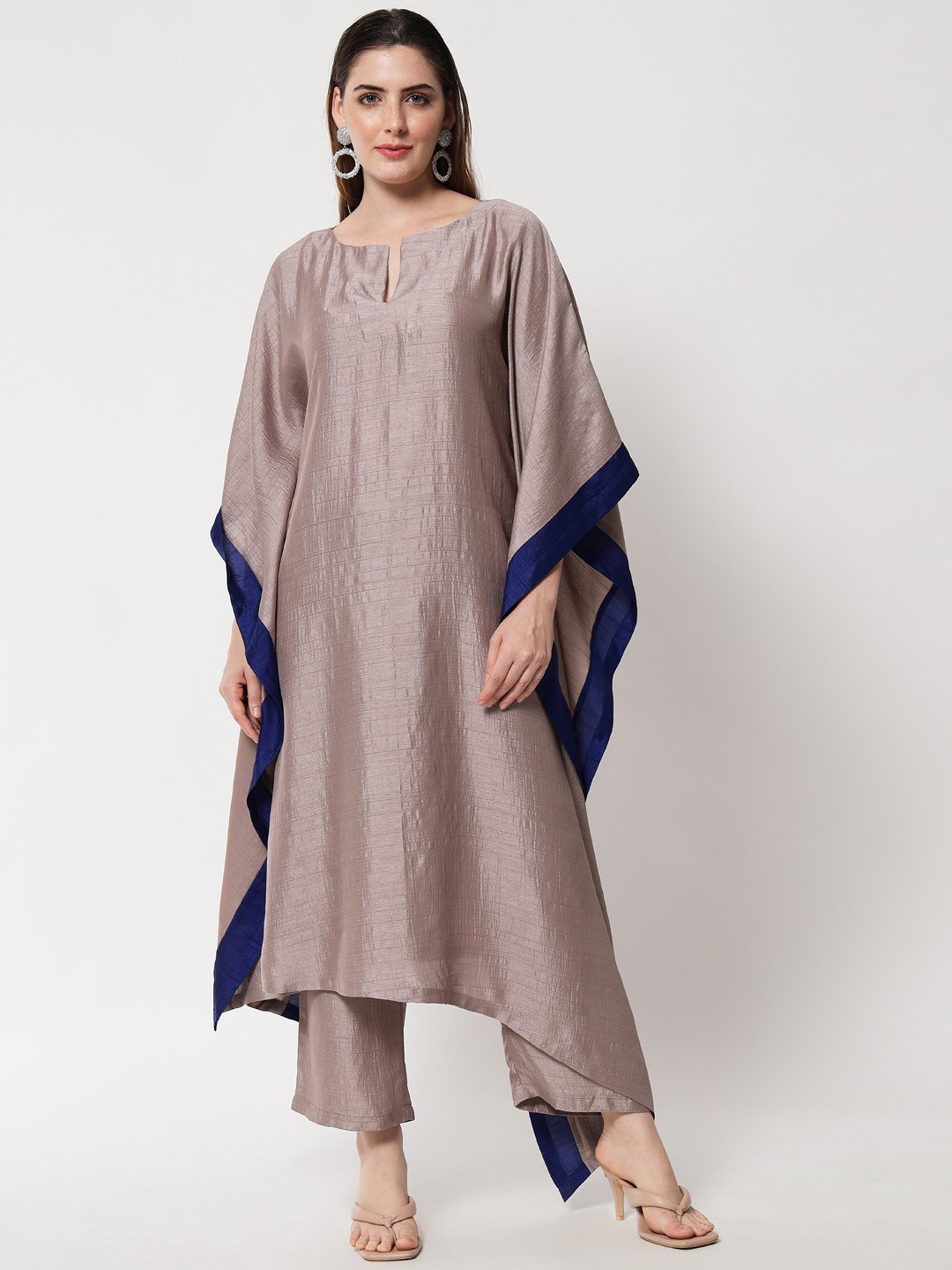 

trueBrowns Women Grey High Low Kaftan Kurta with Trouser