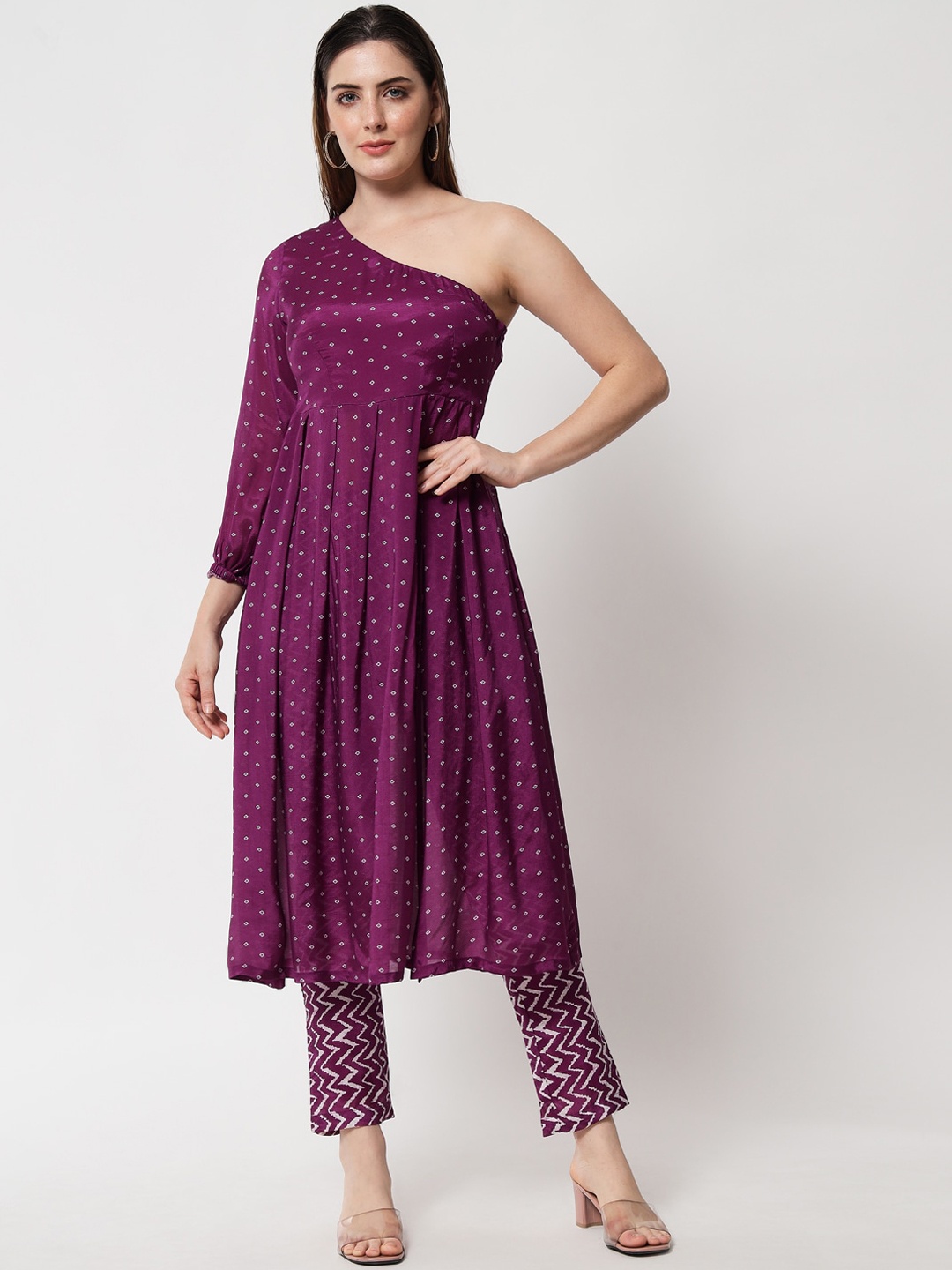 

trueBrowns Women Purple Bandhani Printed One Shoulder Panelled Kurta with Trouser