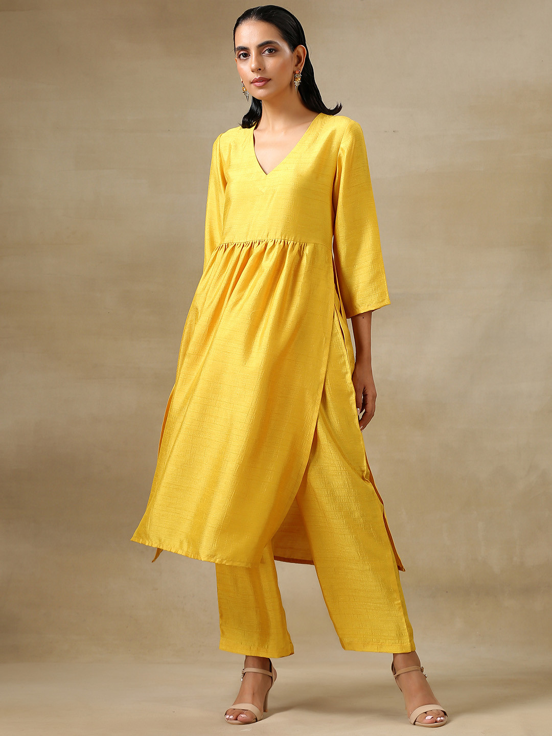 

TrueBrowns Women High Slit Kurti with Trousers, Yellow