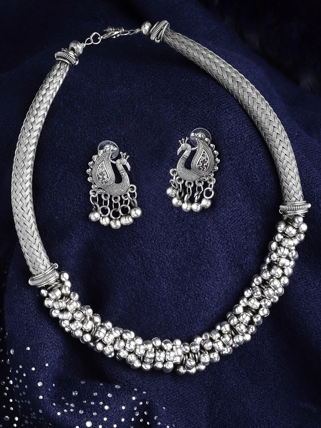 

PANASH Silver-Plated Stone Studded Oxidized Hasli Jewellery Set