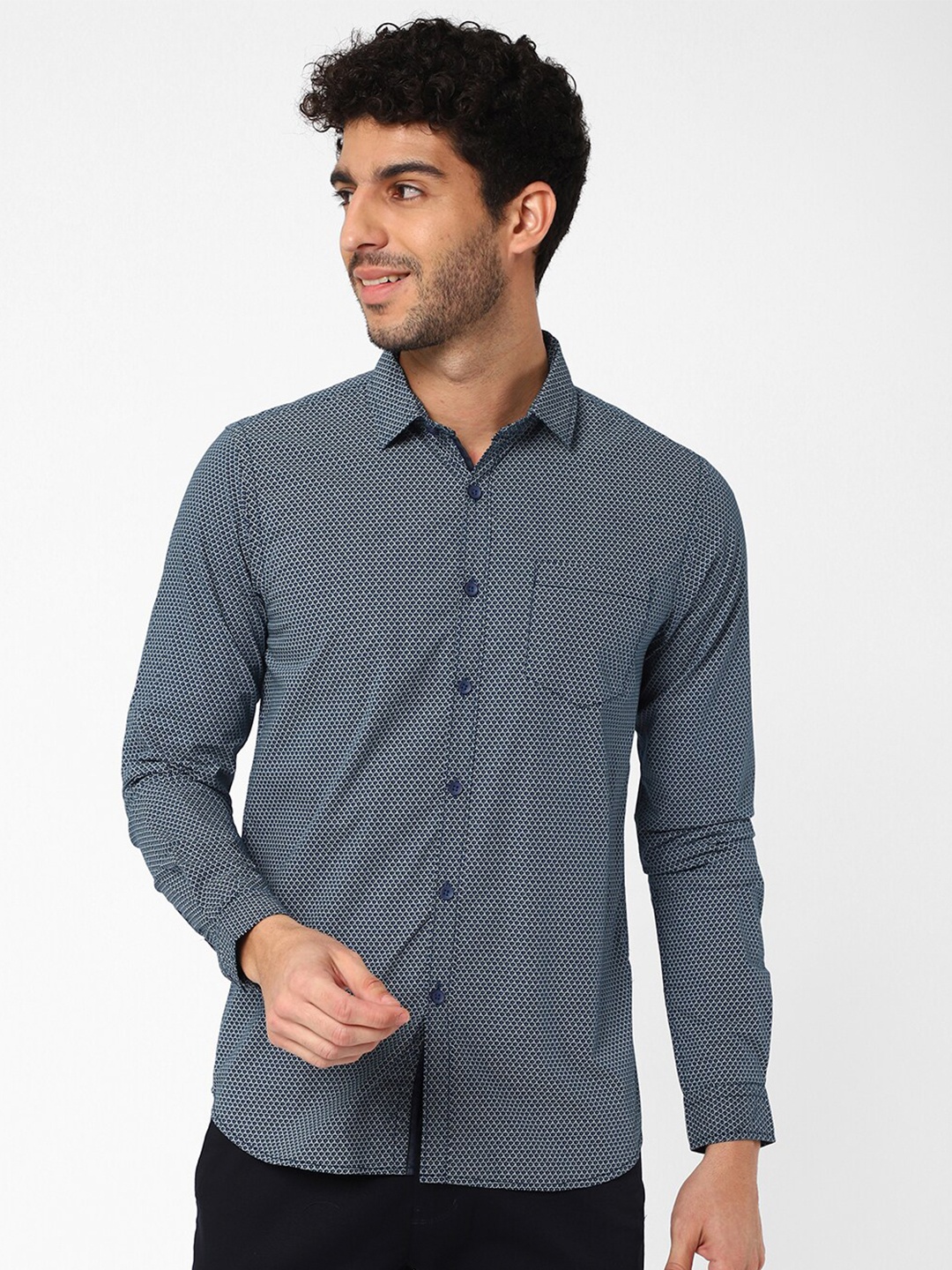 

R&B Men Navy Blue Casual Cotton Shirt
