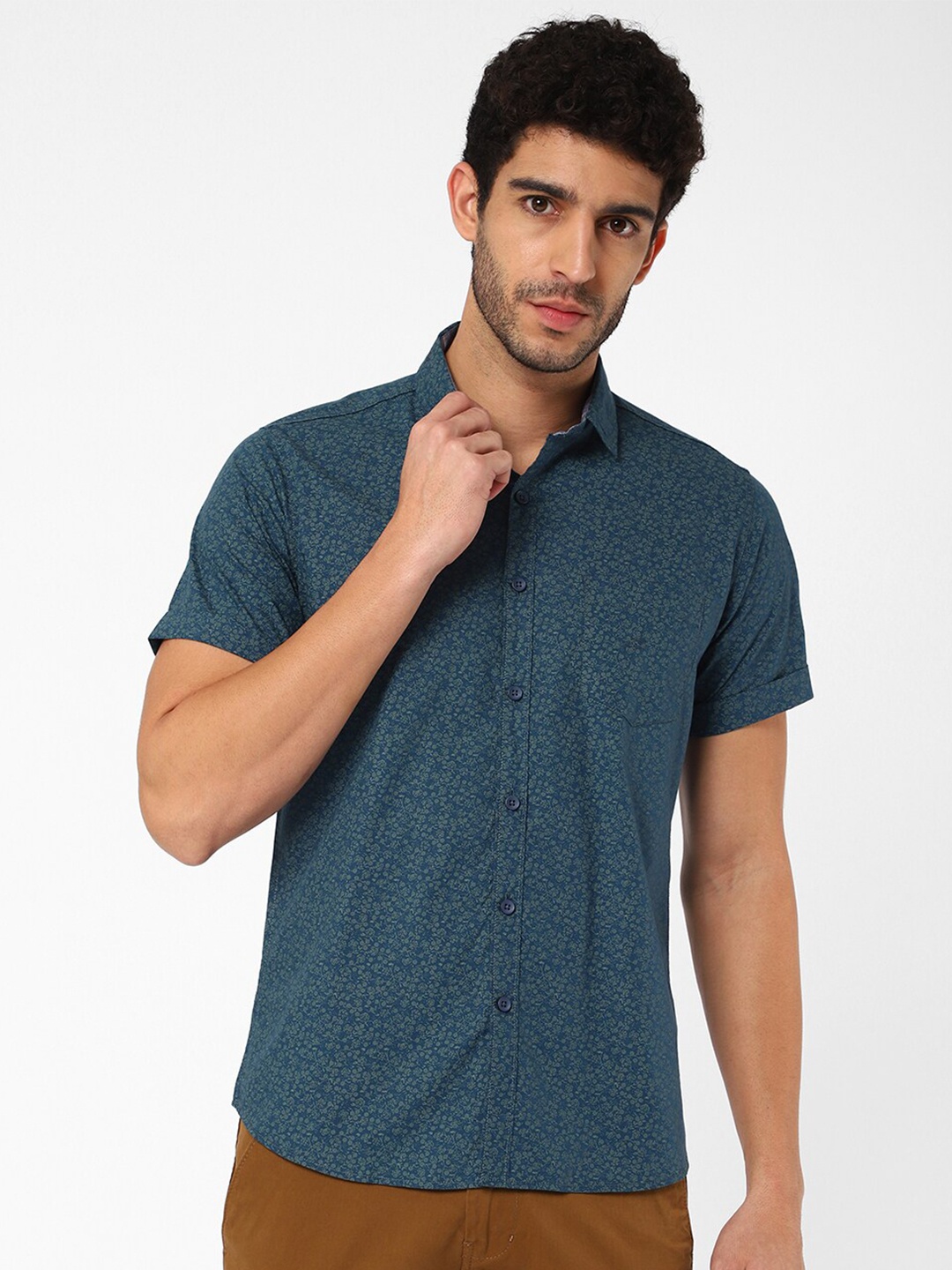 

R&B Men Blue Floral Printed Casual Shirt