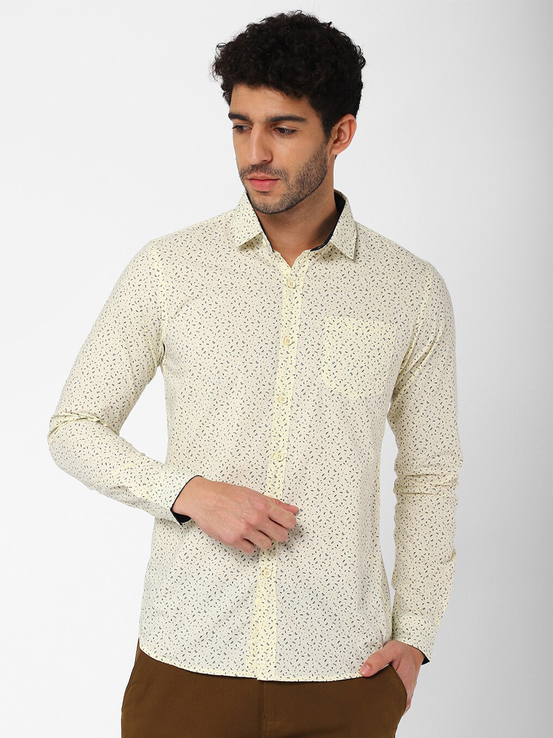 

R&B Men Yellow Floral Printed Cotton Casual Shirt