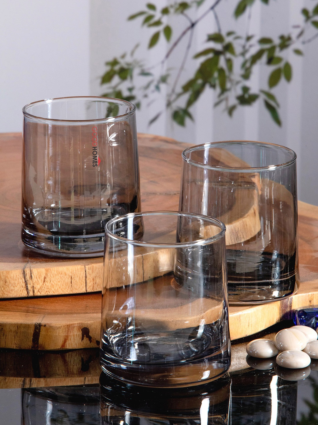 

GOODHOMES Black Set Of 6 Glass Tumblers with Gold Line 260 ml