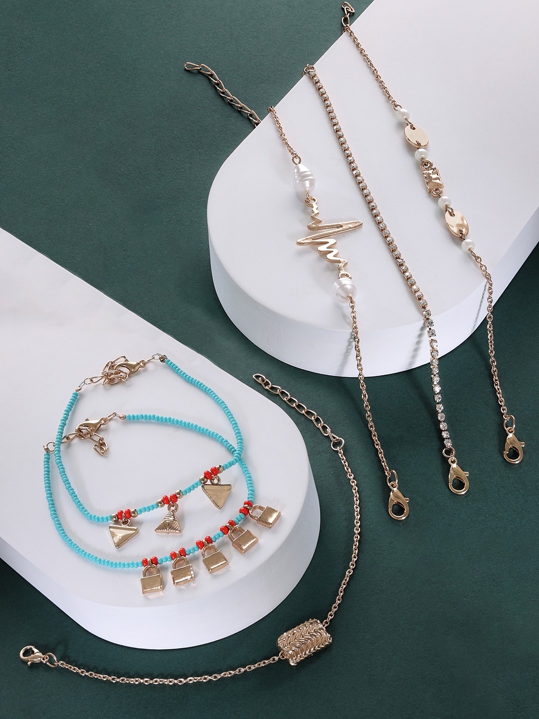 

AMI Women Set of 6 Gold-Plated Link Bracelets