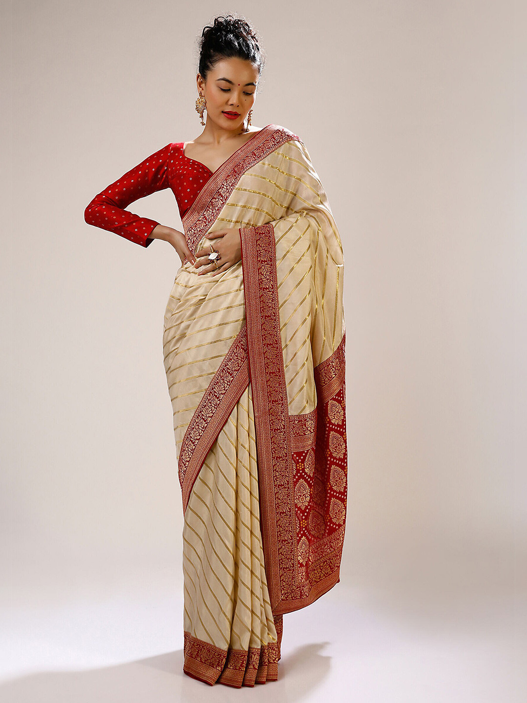 

Mitera Off White & Red Woven Design Zari Art Silk Banarasi Saree