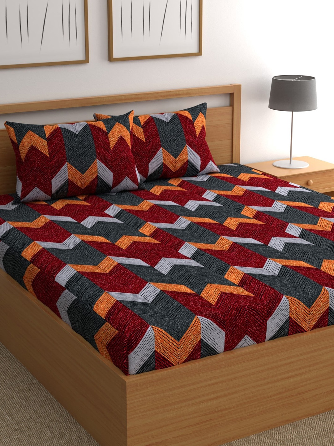 

CHHAVI INDIA Red & Grey Geometric 210 TC Queen Bedsheet with 2 Pillow Covers