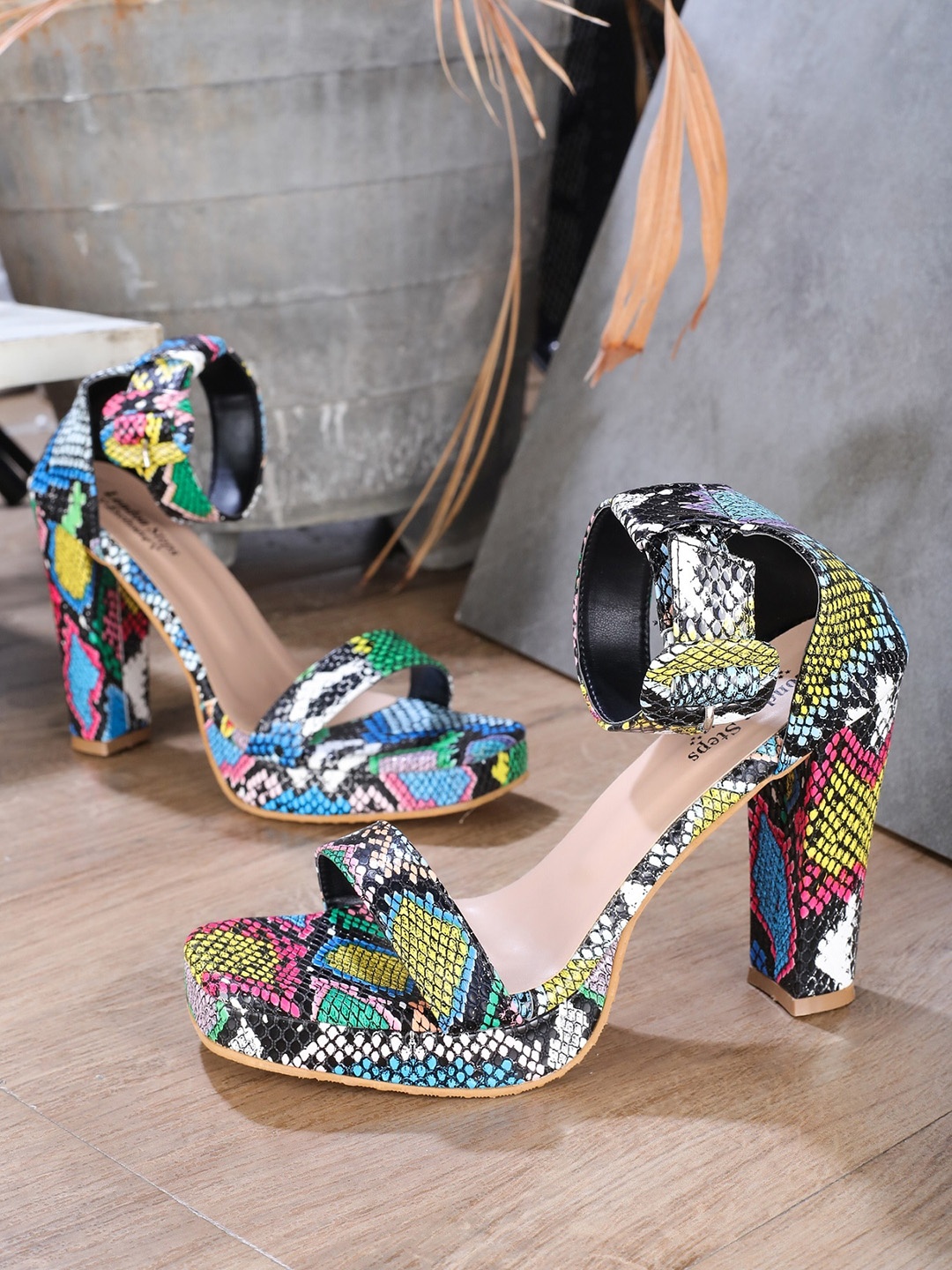 

LONDON STEPS Women Multicoloured Printed Open Toe Block Heels, Multi