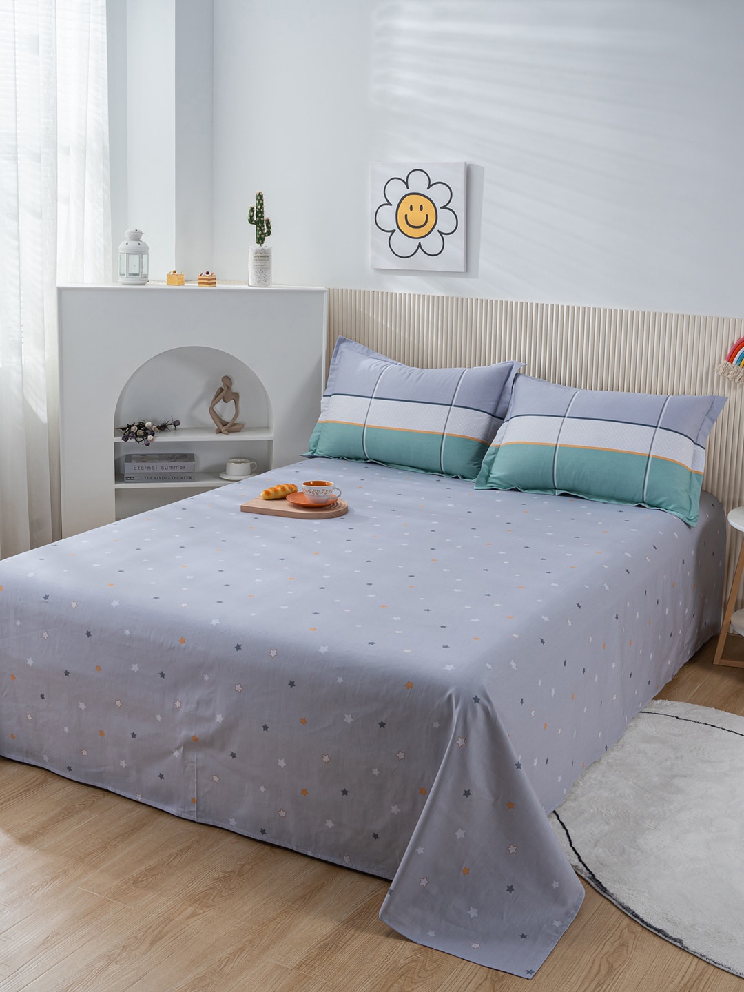 

JC Collection Blue & White Geometric 200 TC King Bedsheet with 2 Pillow Covers