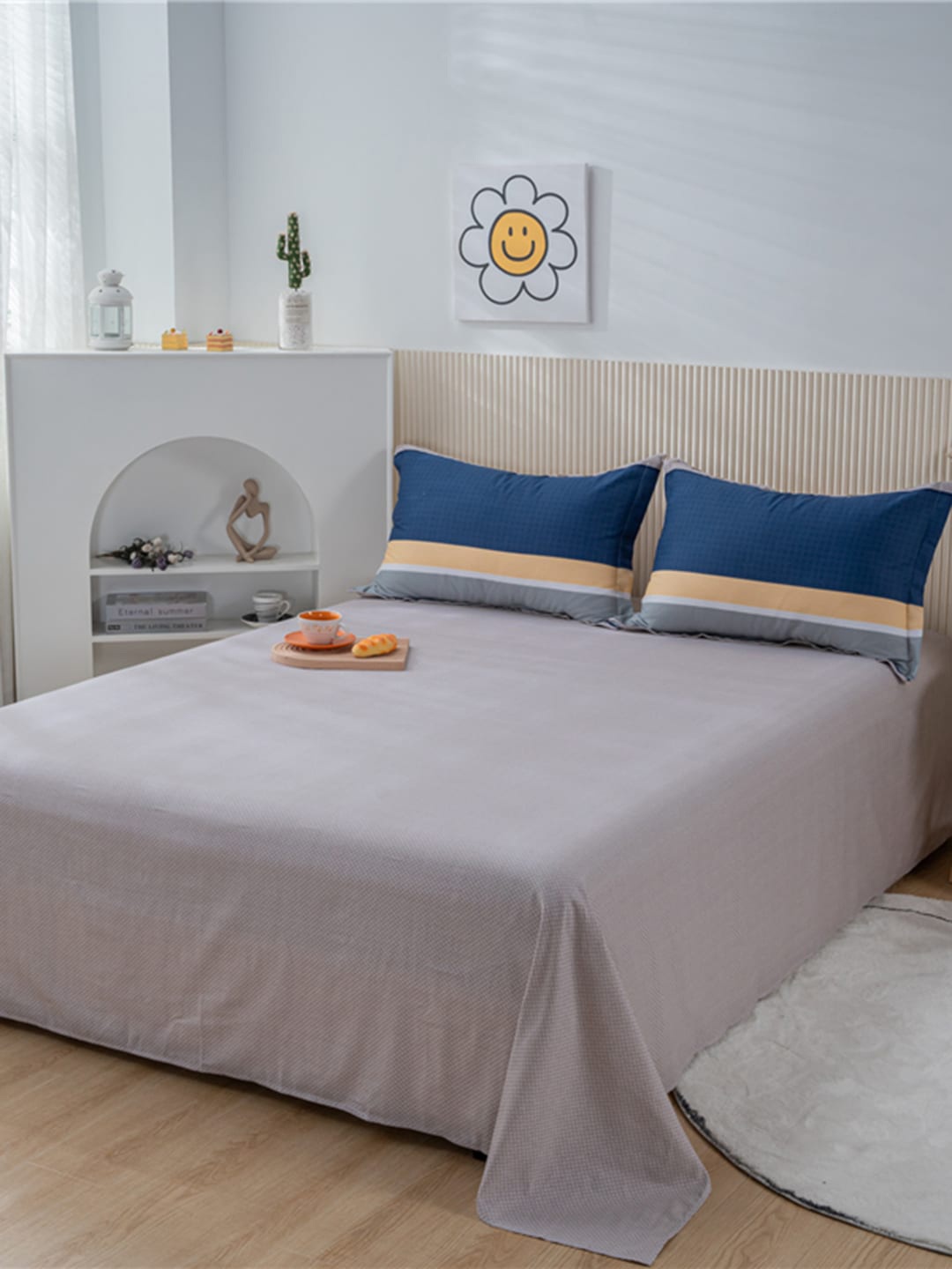 

JC Collection Grey & Blue Geometric 200 TC King Bedsheet with 2 Pillow Covers