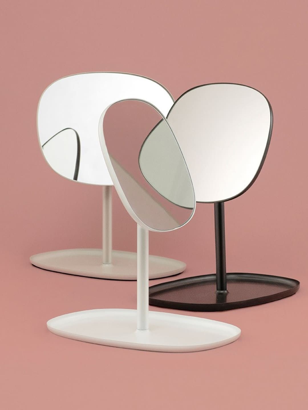 

MARKET99 White Solid Light Up Table Top Mirror