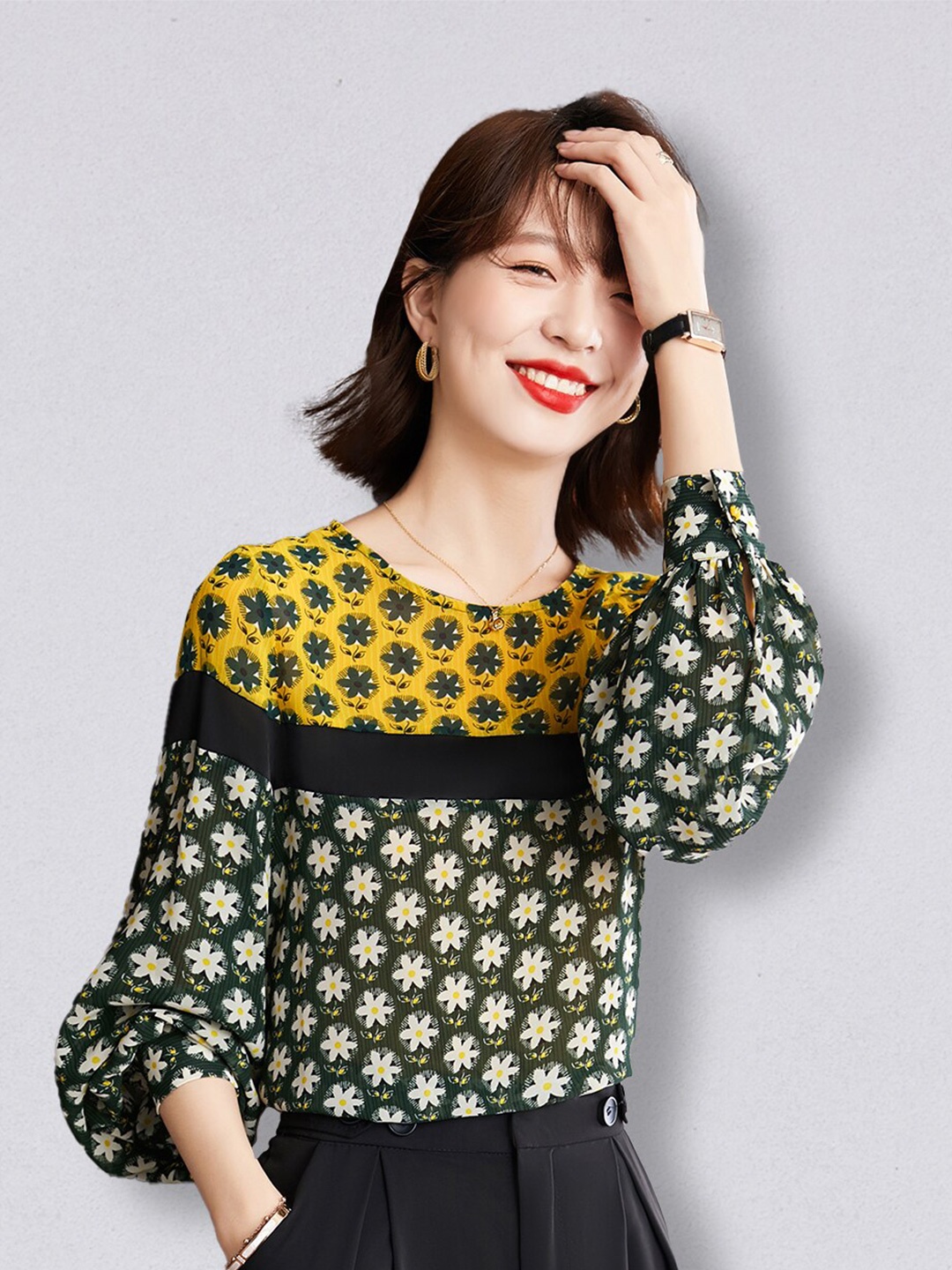 

JC Collection Black & Yellow Floral Print Top