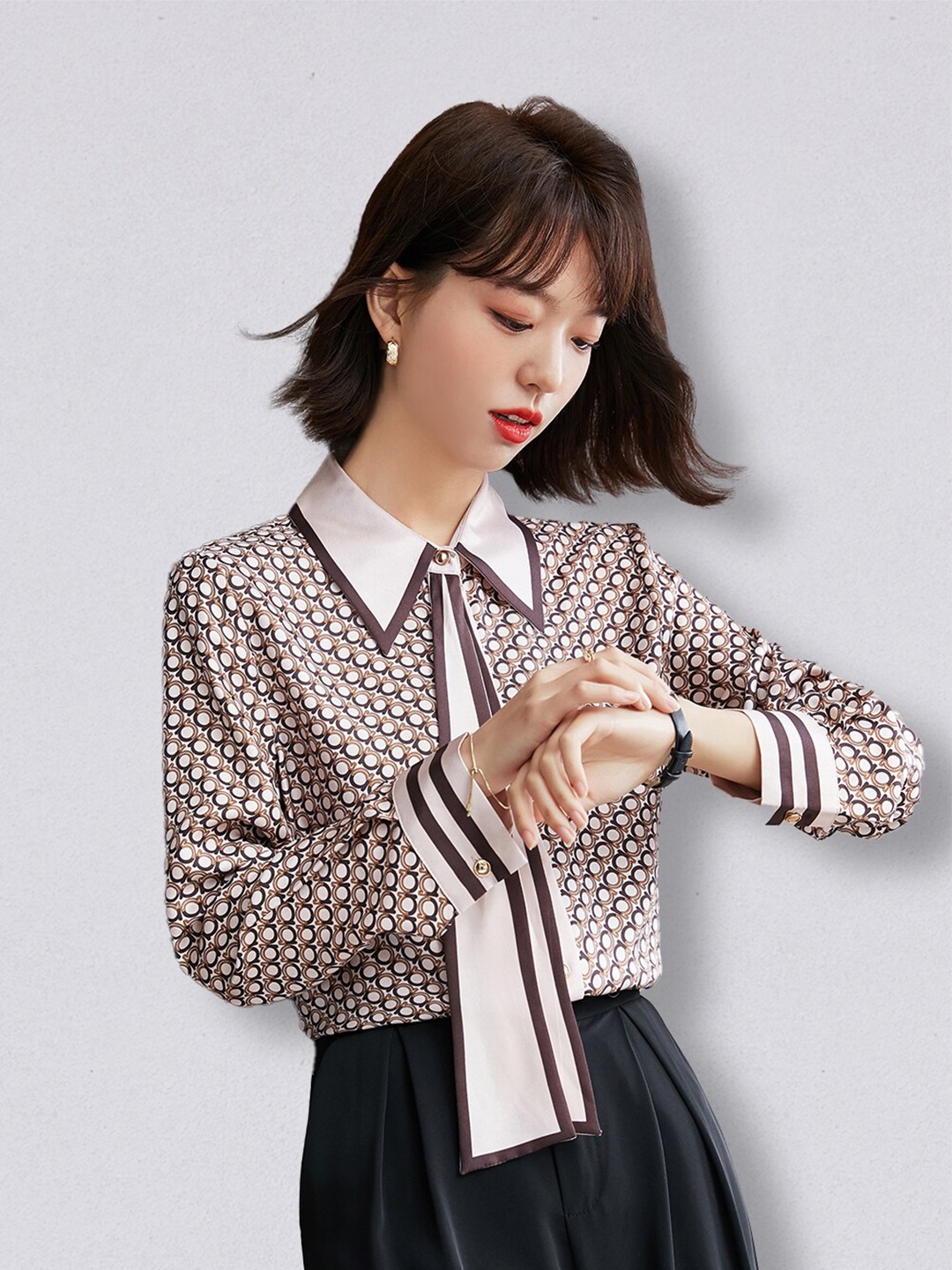 

JC Collection Brown & White Geometric Print Peter Pan Collar Top