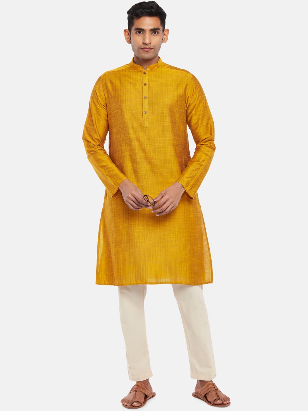 

indus route by Pantaloons Men Mustard Yellow Solid Mandarin Collar Kurta