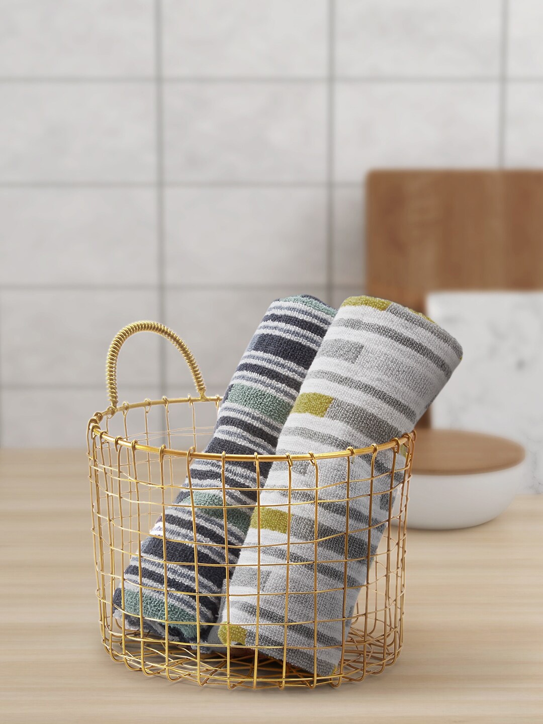 

Living scapes by Pantaloons Gold-Toned Solid Metal Storage Basket