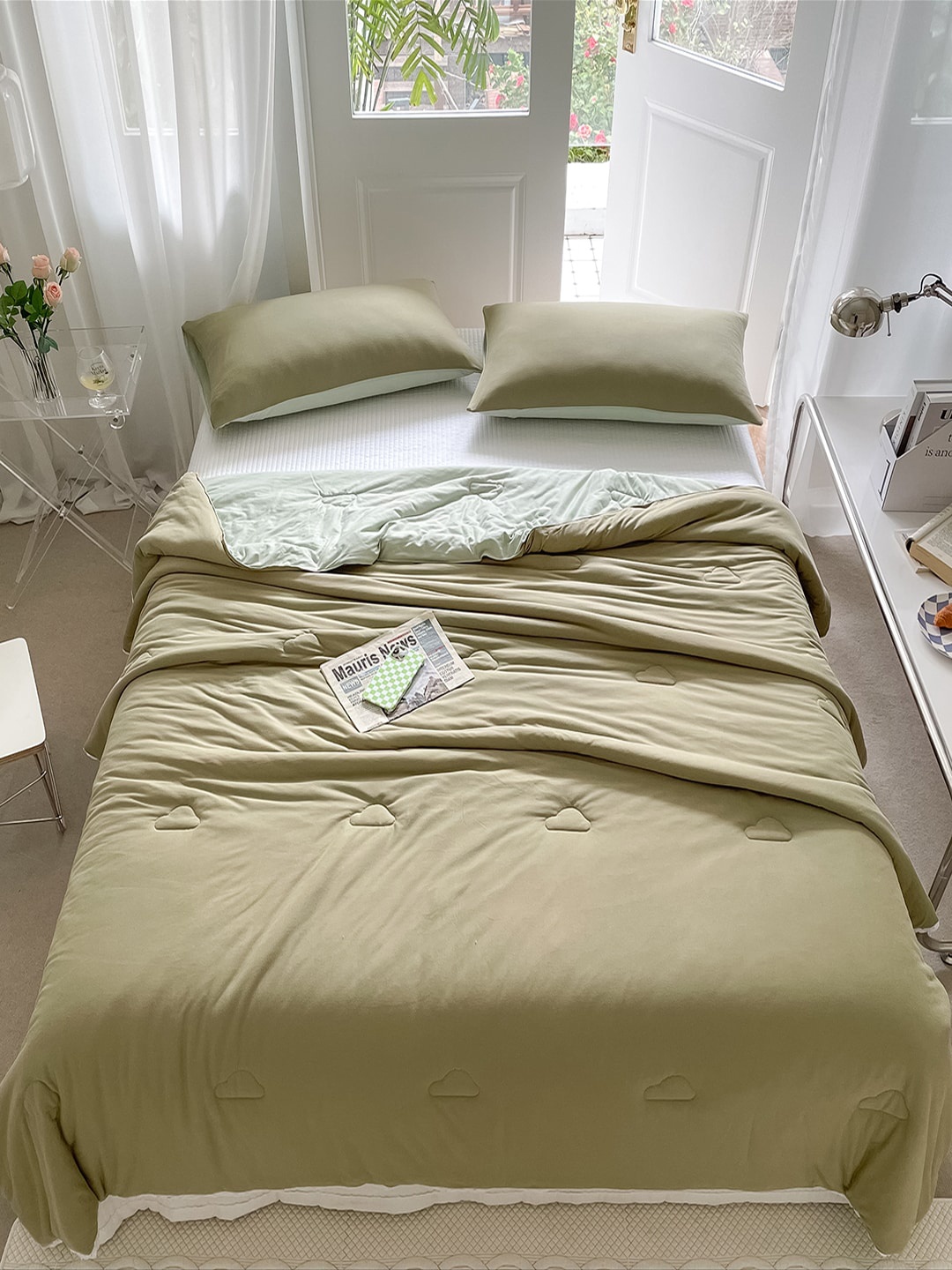 

JC HOME AC Room 400 GSM Single Bed Quilt & 2 Pillow Covers, Green
