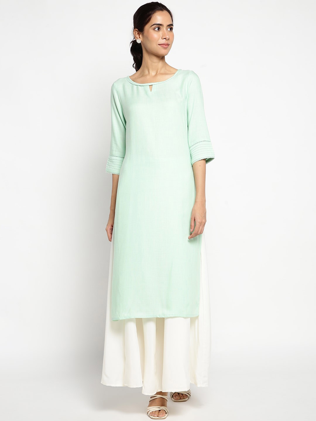 

AURELIA Women Green Solid Key Hole Neck A Line Kurta