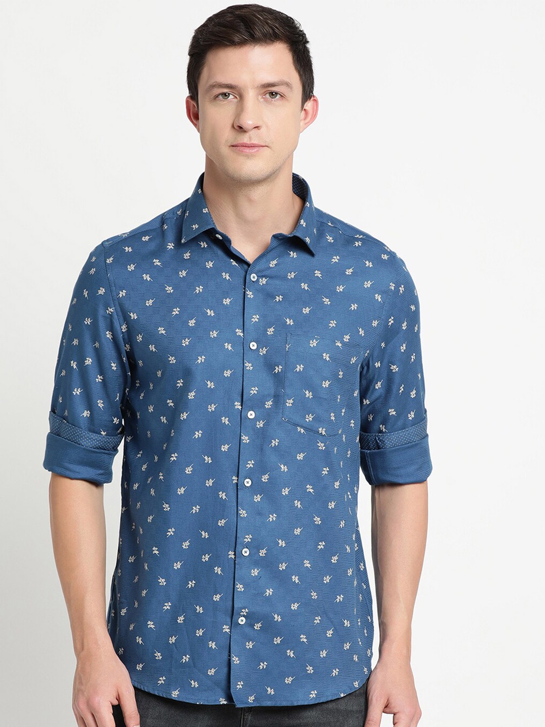 

Turtle Men Blue Slim Fit Floral Printed Casual Cotton Shirt