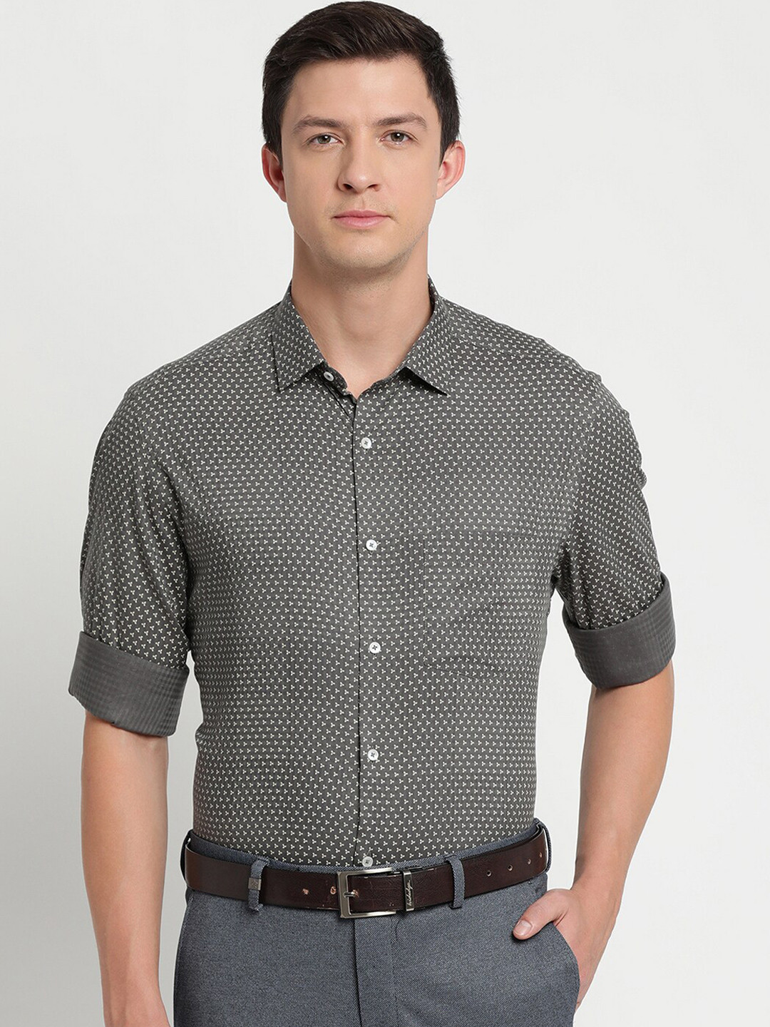 

Turtle Men Black Printed Casual Shirt