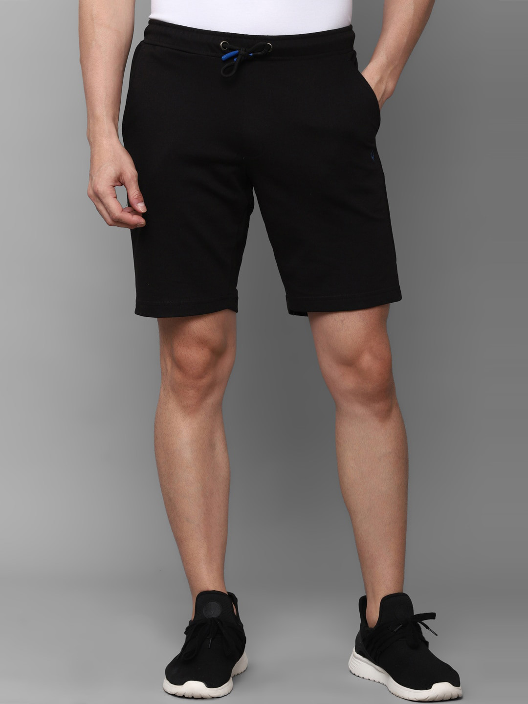

Allen Solly Men Slim Fit Sports Shorts, Black