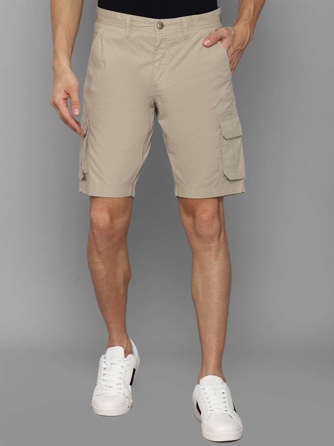 

Allen Solly Men Slim Fit Cargo Shorts, Khaki