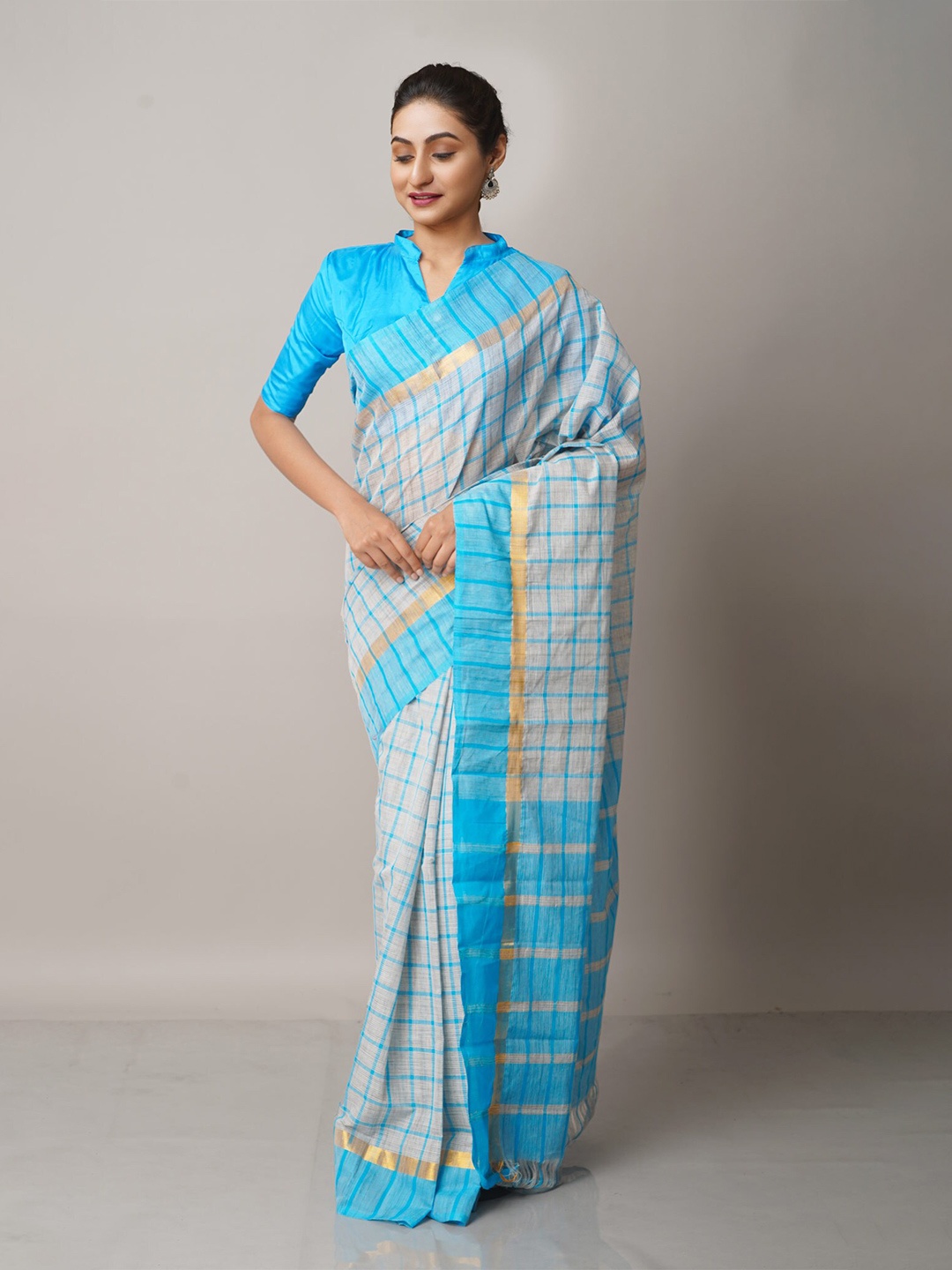 

Unnati Silks Grey & Blue Checked Zari Pure Cotton Handloom Mangalagiri Saree