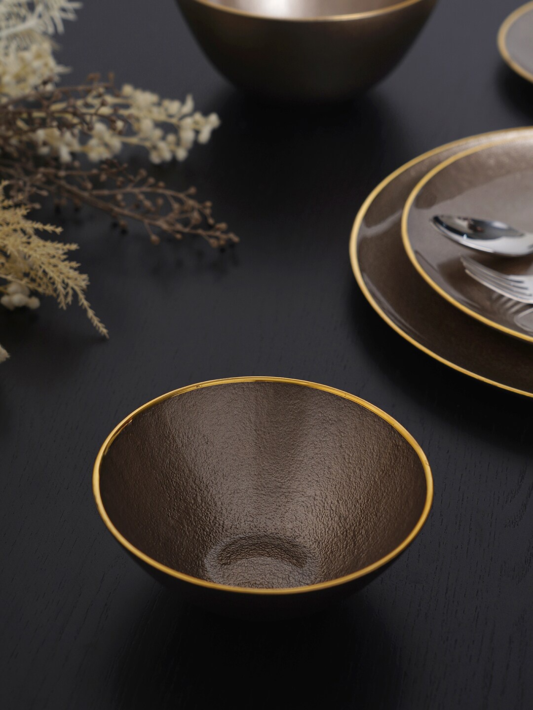 

Pure Home and Living Brown & Gold Textured Serving Bowl