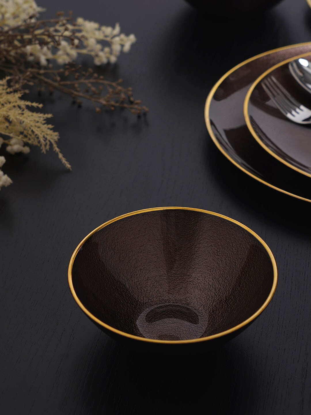 

Pure Home and Living Brown & Gold Textured Serving Bowl