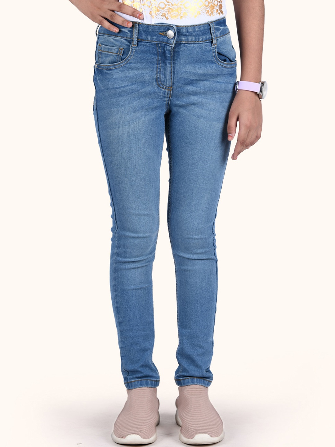 

Zalio Girls Slim Fit Light Fade Stretchable Jeans, Blue