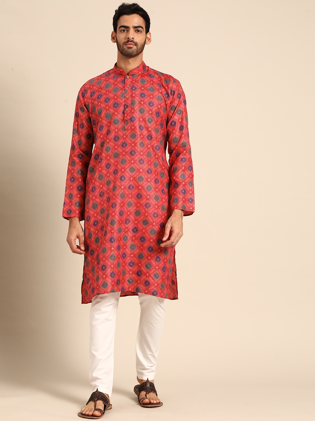 

RAJUBHAI HARGOVINDAS Men Red & Navy Blue Geometric Printed Cotton Kurta