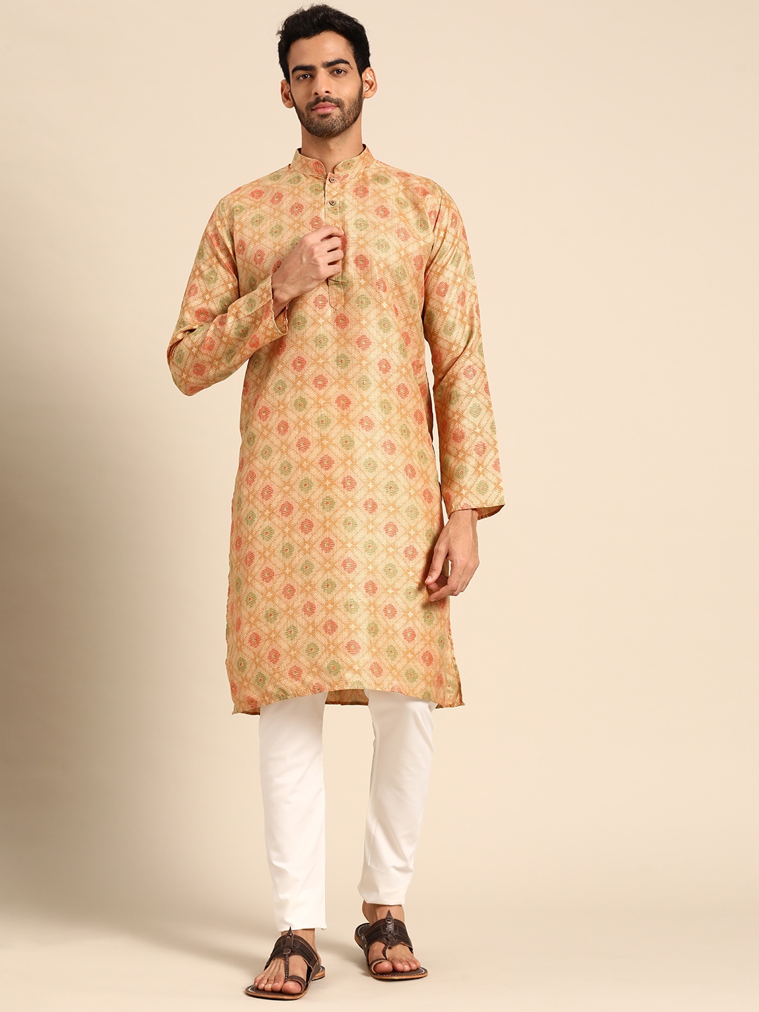 

RAJUBHAI HARGOVINDAS Men Beige & Green Ethnic Motifs Printed Cotton Kurta