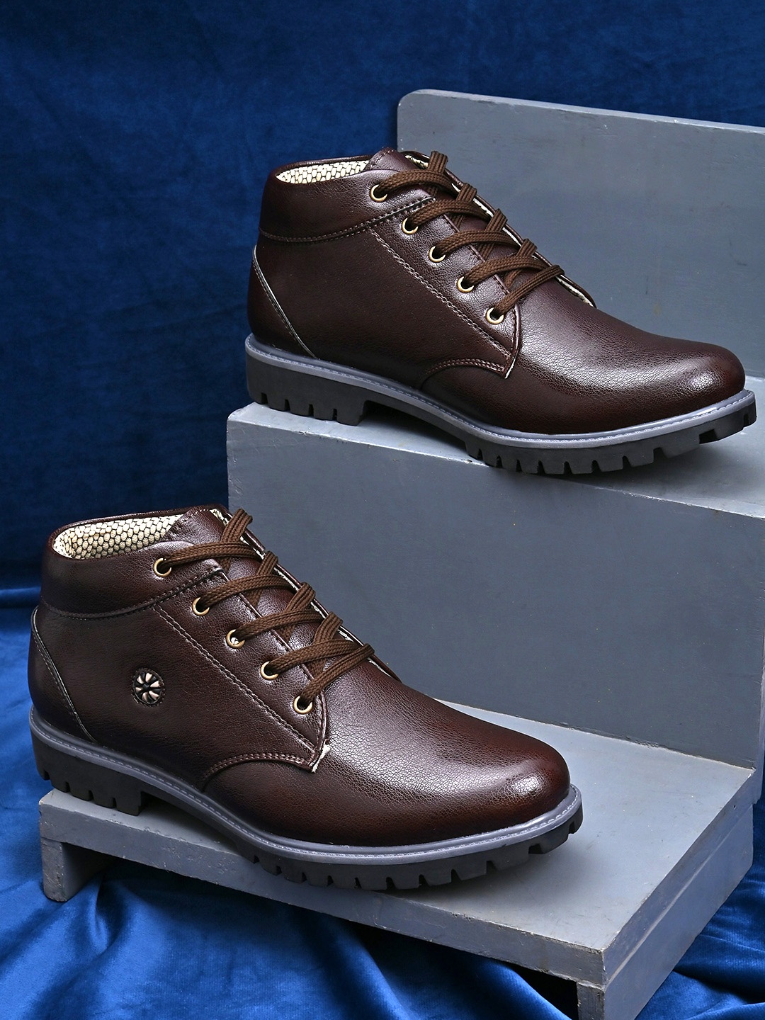 

Sir Corbett Men Brown Solid Mid-Top Boots