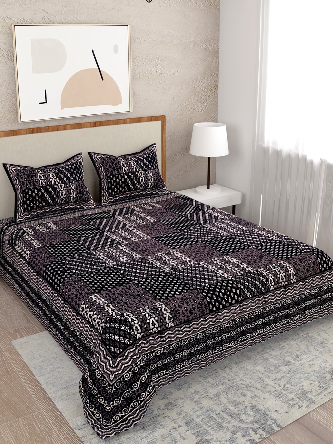 

Salona Bichona Black & White Floral 120 TC Queen Bedsheet with 2 Pillow Covers