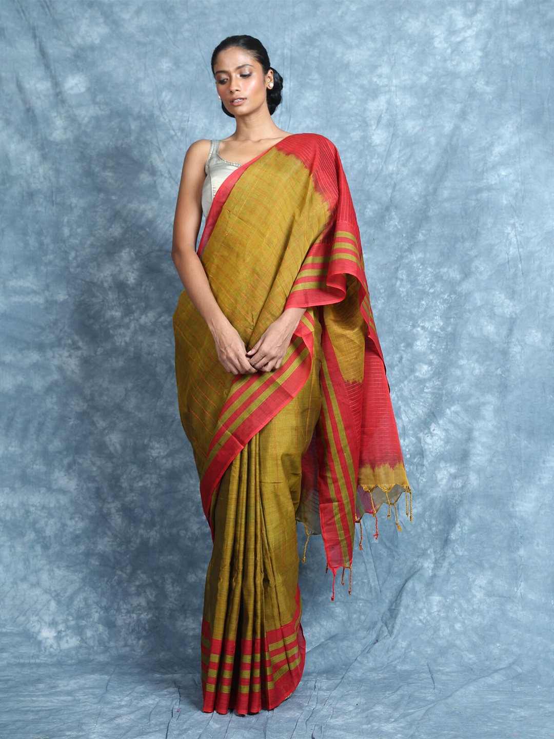 

Arhi Mustard & Pink Woven Design Saree